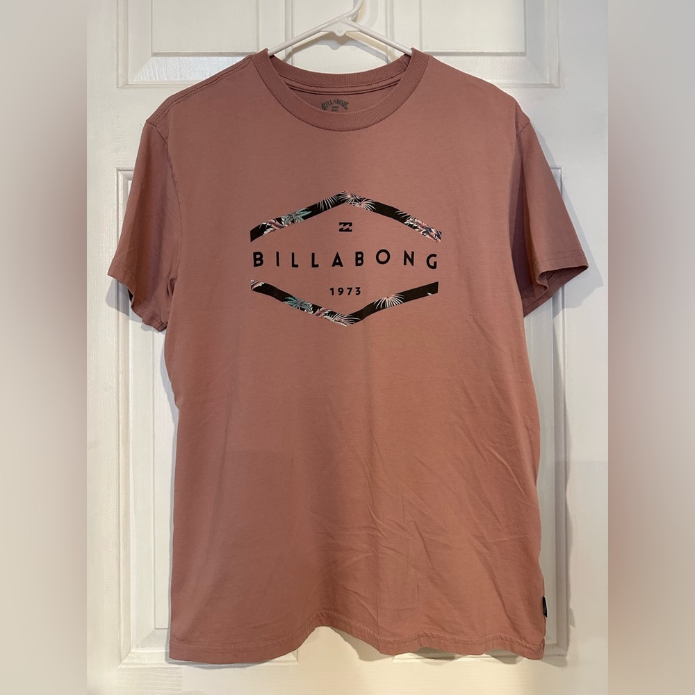 Men’s Billabong T-shirt, size small